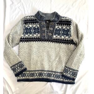 SKYR Fair Isle Nordic Icelandic Wool Sweater, Medium, White Blue Snowflake
